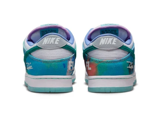 Nike SB Dunk Low x Futura Laboratories 'Bleached Aqua' – Style HF6061-400