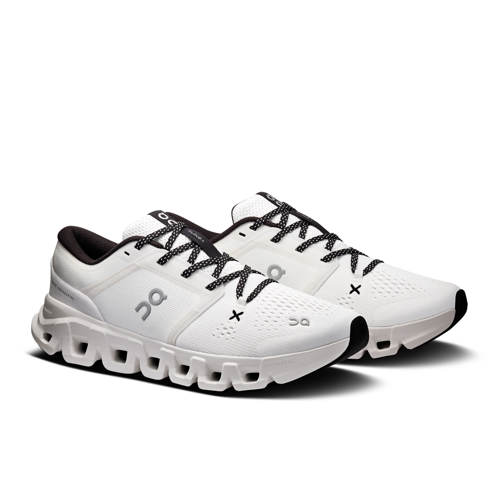 On Running Women's Cloud X 5 Shoes - White / Black