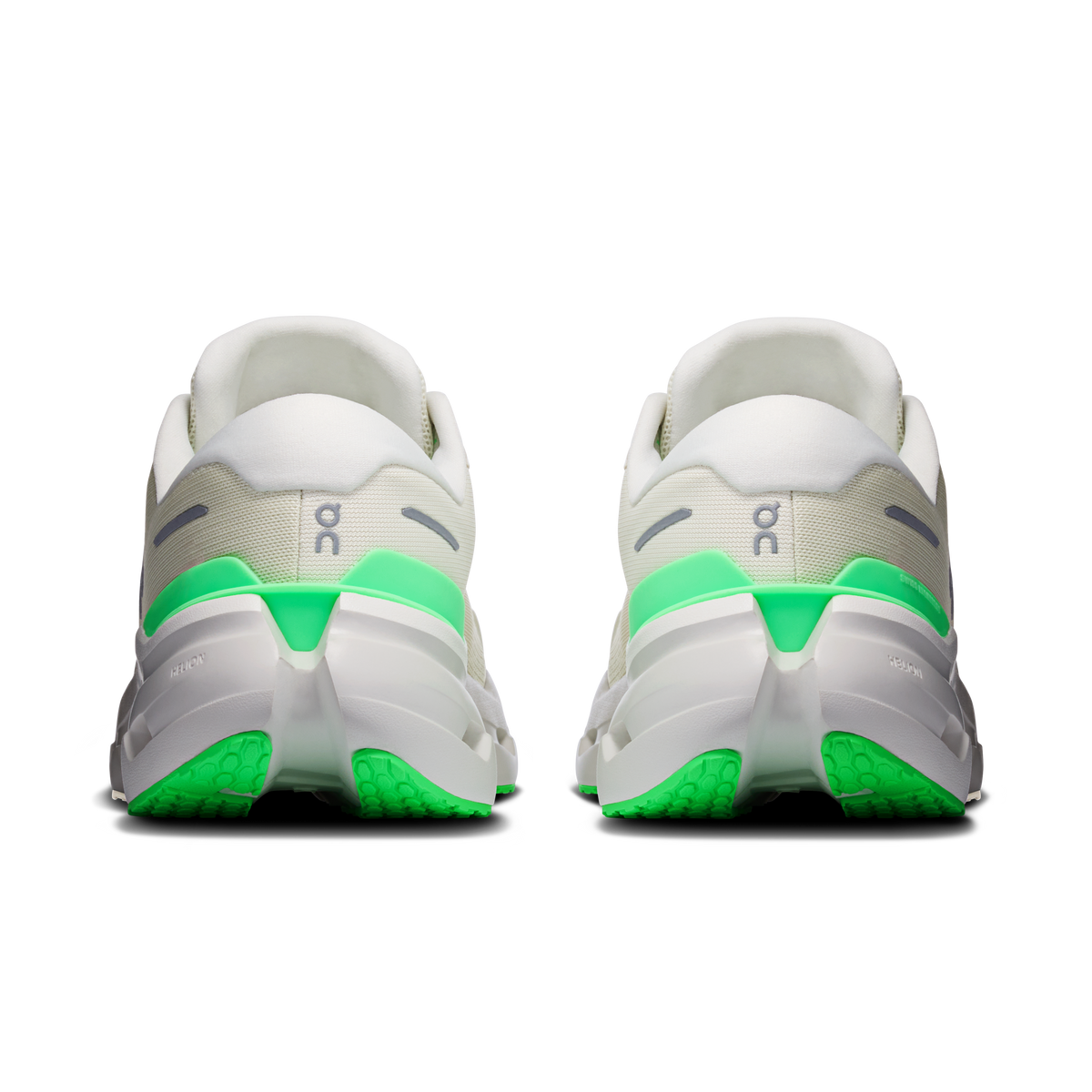 On Running Men's Cloudrunner 3 Wide Shoes - Ghost / Verdite
