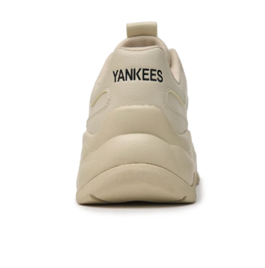 MLB Big Ball Chunky A – NY Yankees Sneaker (Beige)