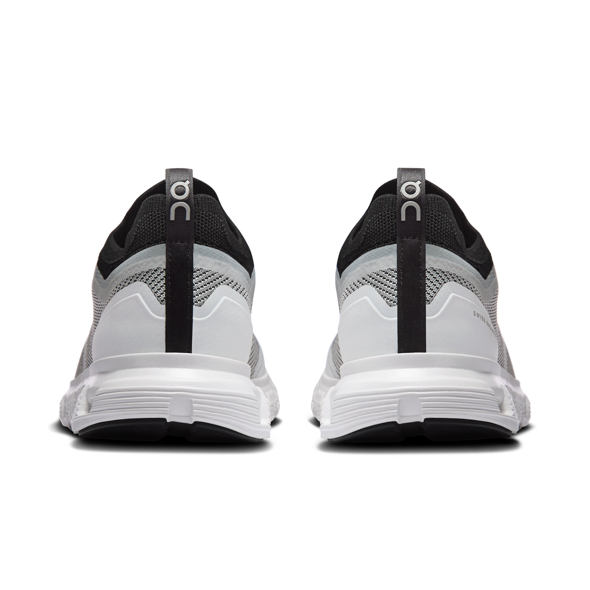 On Running Women's Cloud 6 Versa Shoes - White / Black