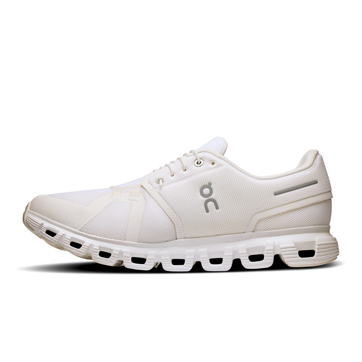 On Running Men's Cloud 6 Wide Shoes - White / White