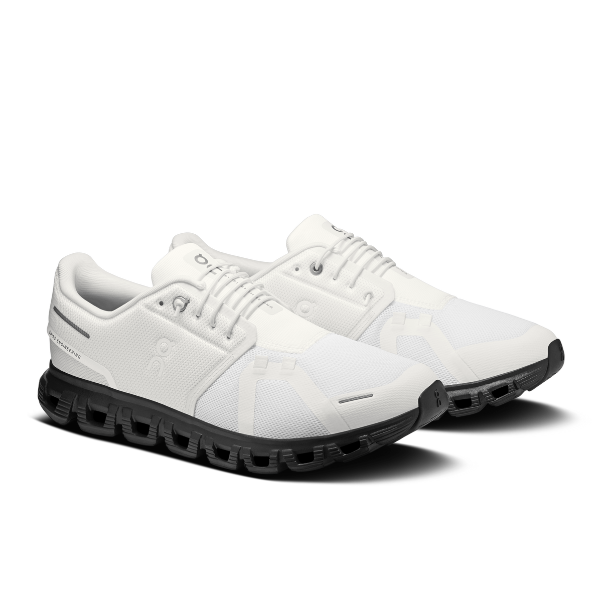 On Running Men's Cloud 6 Shoes - White / Black